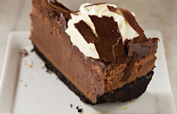 Make ‘classic’ chocolate cheesecake that ‘can’t be beaten’ with quick recipe