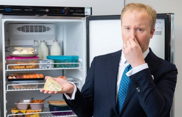 New office ‘snackiquette’ guide advises against eating smelly foods in workplace