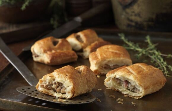 Jamie Oliver’s ‘super easy’ sausage roll recipe that promises to be ‘delicious’