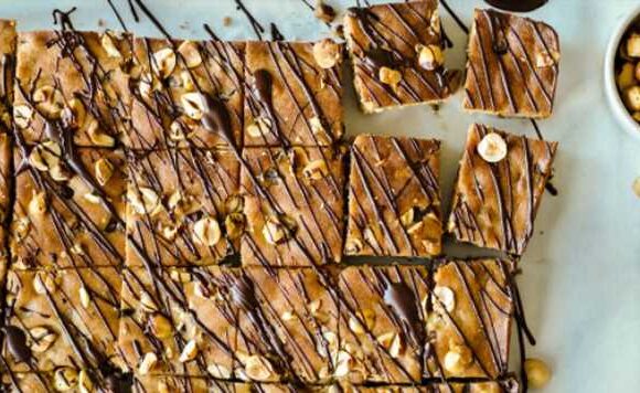 Delicious chocolate traybake recipe is super quick to make and doesn’t use eggs